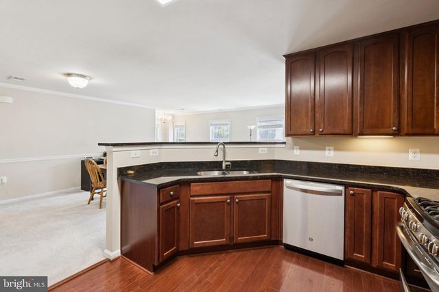 2807 CHINKAPIN OAK LN, Woodbridge, VA 22191