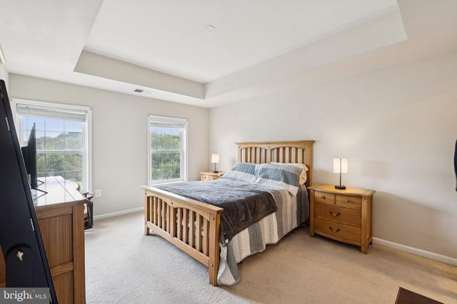 2807 CHINKAPIN OAK LN, Woodbridge, VA 22191