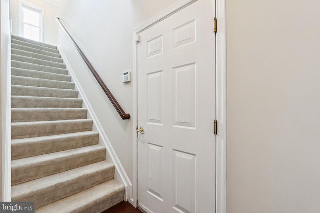 2807 CHINKAPIN OAK LN, Woodbridge, VA 22191