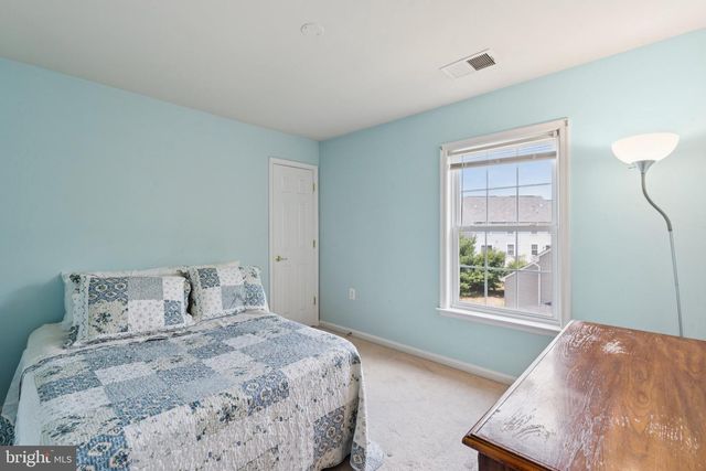 2807 CHINKAPIN OAK LN, Woodbridge, VA 22191