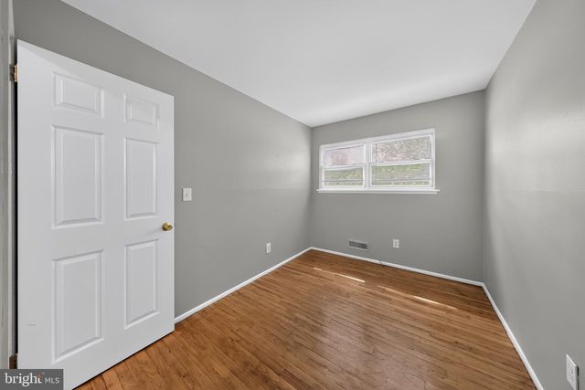 714 S HARMONY RD, Newark, DE 19713