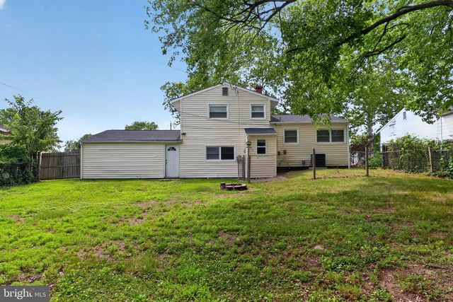 714 S HARMONY RD, Newark, DE 19713