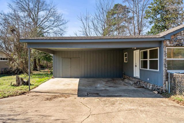 401 W St Louis Street, Hot Springs, AR 71913