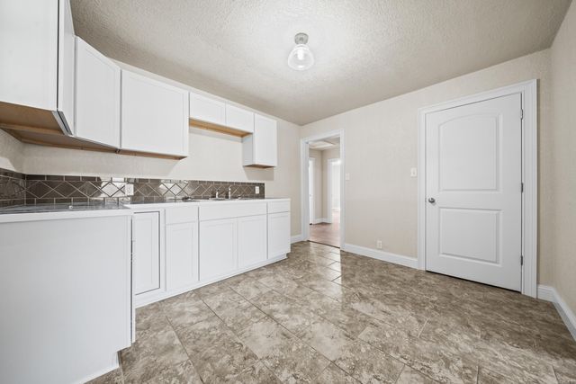 401 W St Louis Street, Hot Springs, AR 71913