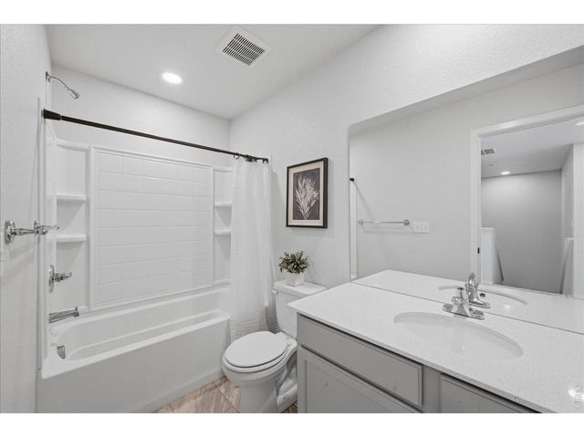 5748 Bourgmont Ct, Timnath, CO 80547