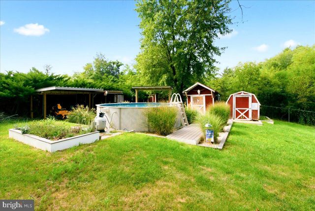 1810 CHAPEL RD, Middletown, VA 22645
