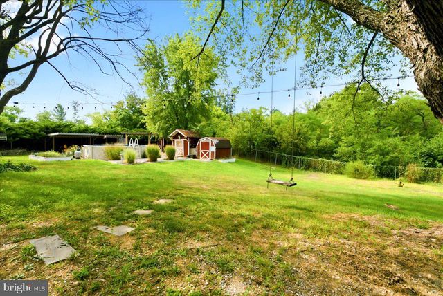 1810 CHAPEL RD, Middletown, VA 22645