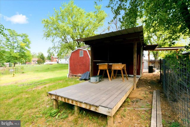 1810 CHAPEL RD, Middletown, VA 22645