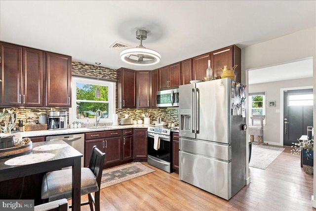 1810 CHAPEL RD, Middletown, VA 22645