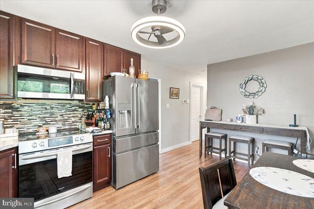 1810 CHAPEL RD, Middletown, VA 22645