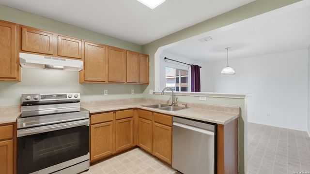 8043 Willow Country, San Antonio, TX 78254