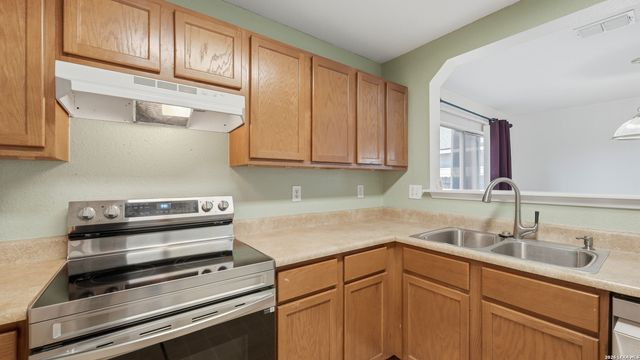 8043 Willow Country, San Antonio, TX 78254