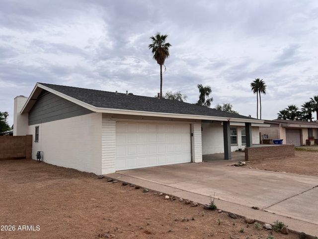 4148 W CARON Street, Phoenix, AZ 85051