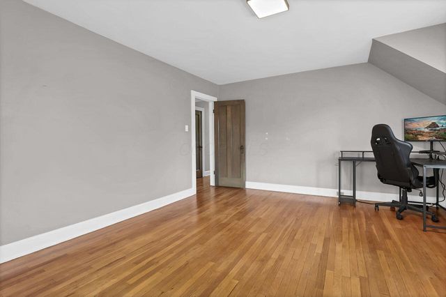 915 W Main Street, Newark, OH 43055