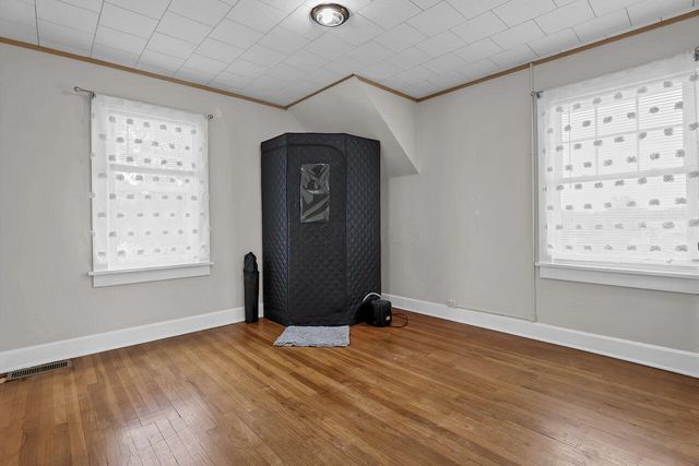 915 W Main Street, Newark, OH 43055