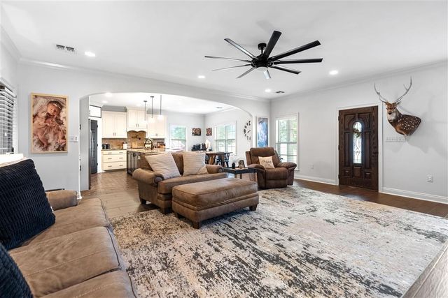 3258 Paul White Rd Road, Lake Charles, LA 70611