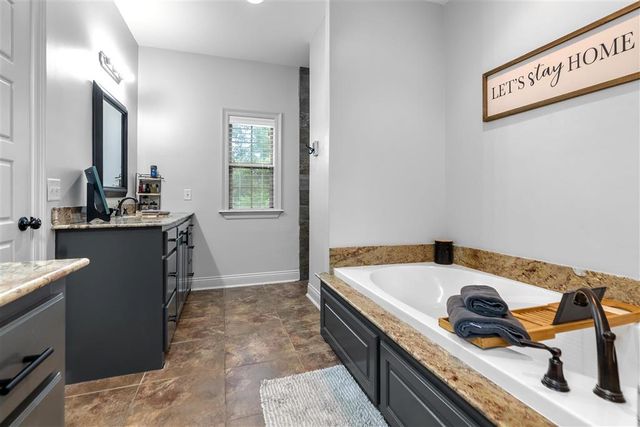 3258 Paul White Rd Road, Lake Charles, LA 70611