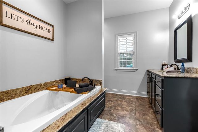 3258 Paul White Rd Road, Lake Charles, LA 70611