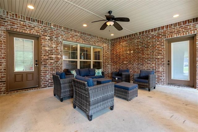 3258 Paul White Rd Road, Lake Charles, LA 70611