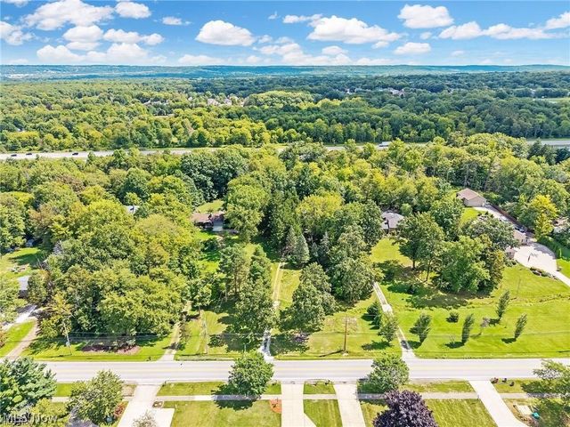 18229 Howe Road, Strongsville, OH 44136