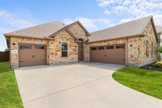 526 Natchez Lane, Glenn Heights, TX 75154