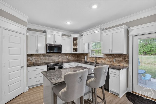 399 Palmer Place Lane NE, Ludowici, GA 31316