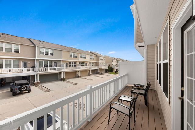 706 E Wing Street, Arlington Heights, IL 60004