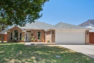 704 Oakridge Drive, Lake Dallas, TX 75065