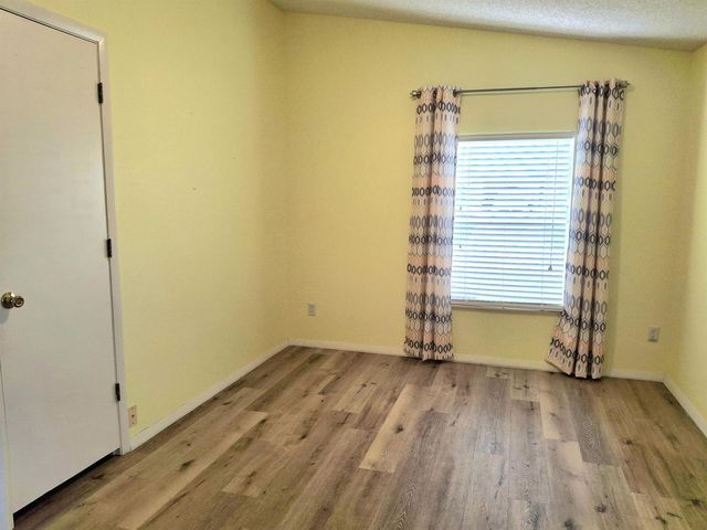 8483 Schefflera Court, Port St. Lucie, FL 34952