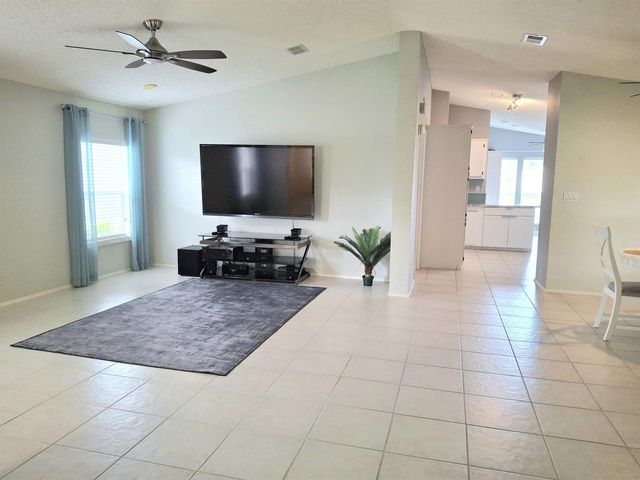 8483 Schefflera Court, Port St. Lucie, FL 34952