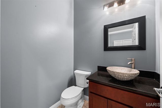 2112 S 11th Street, St Louis, MO 63104