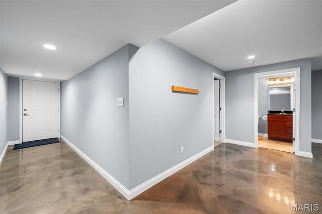 2112 S 11th Street, St Louis, MO 63104