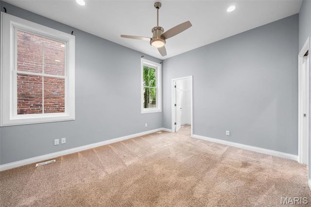 2112 S 11th Street, St Louis, MO 63104