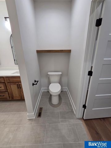 9409 Delano Drive, Lincoln, NE 68516