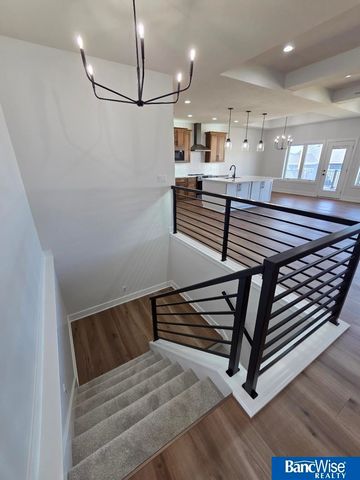 9409 Delano Drive, Lincoln, NE 68516