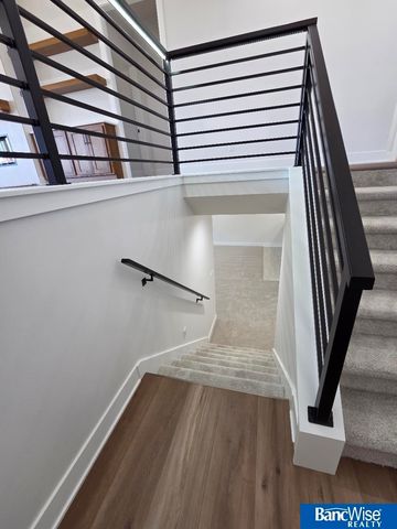 9409 Delano Drive, Lincoln, NE 68516