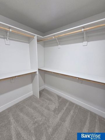 9409 Delano Drive, Lincoln, NE 68516