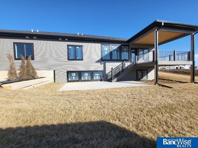 9409 Delano Drive, Lincoln, NE 68516