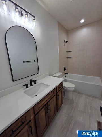 9409 Delano Drive, Lincoln, NE 68516