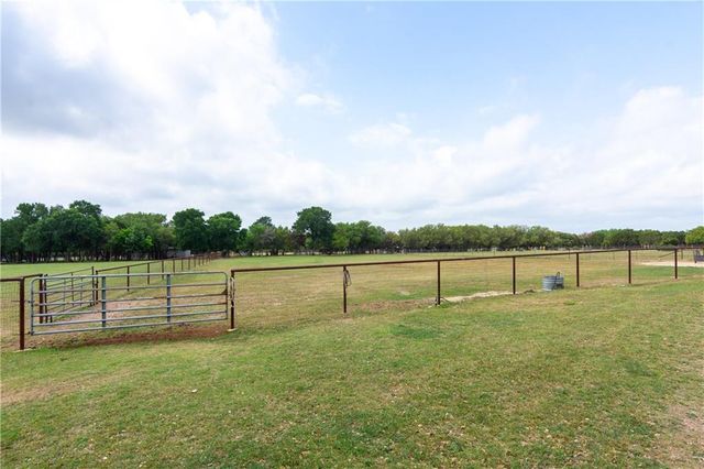 15000 Fitzhugh RD, Austin, TX 78736