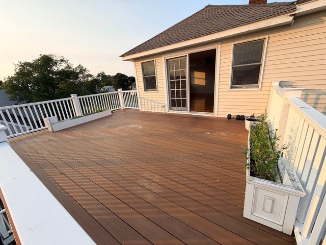 29 Newport Rd, Hull, MA 02045