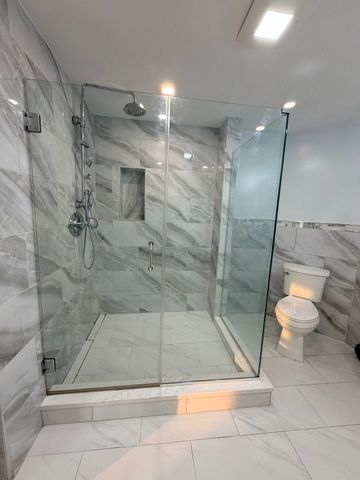 29 Newport Rd, Hull, MA 02045