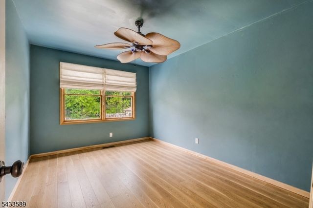 62 Unger Ave, Hopatcong Boro, NJ 07874