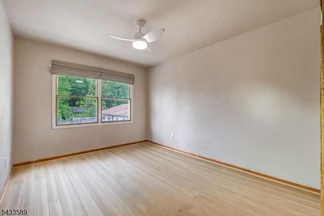 62 Unger Ave, Hopatcong Boro, NJ 07874