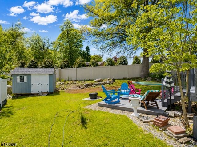 62 Unger Ave, Hopatcong Boro, NJ 07874