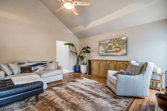 62 Unger Ave, Hopatcong Boro, NJ 07874