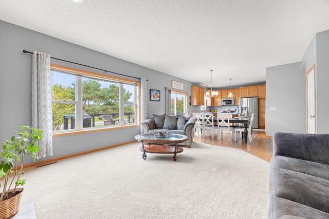 6653 Mackenzie Avenue NE, Otsego, MN 55301