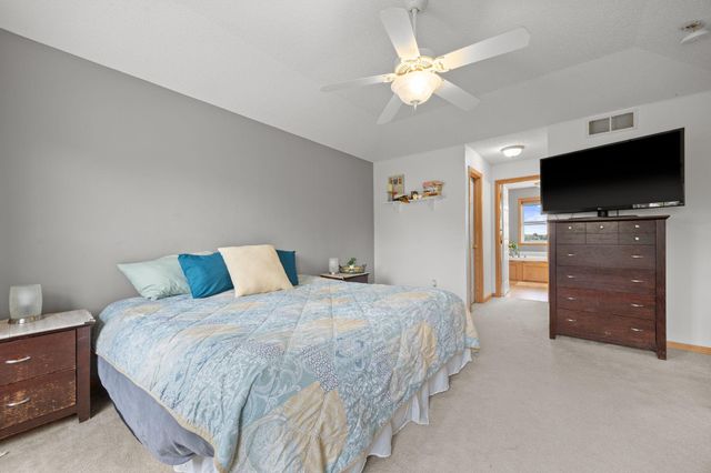 6653 Mackenzie Avenue NE, Otsego, MN 55301