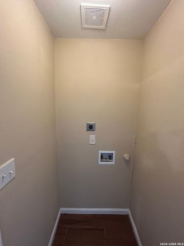 1222 Fenfield Ave Apt 2, San Antonio, TX 78211