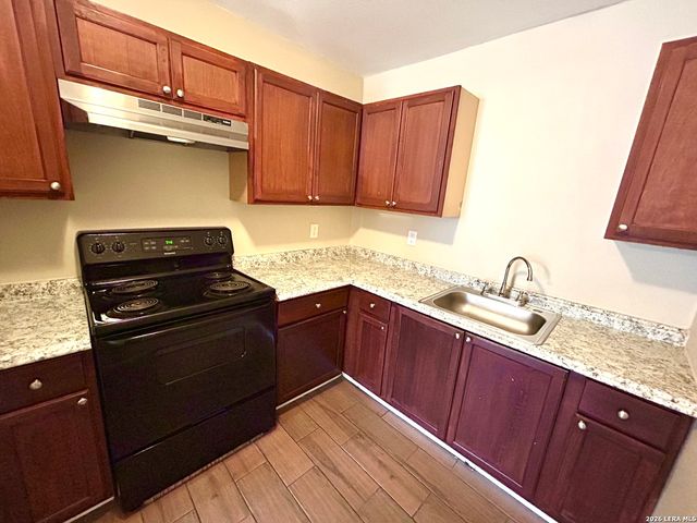 1222 Fenfield Ave Apt 2, San Antonio, TX 78211